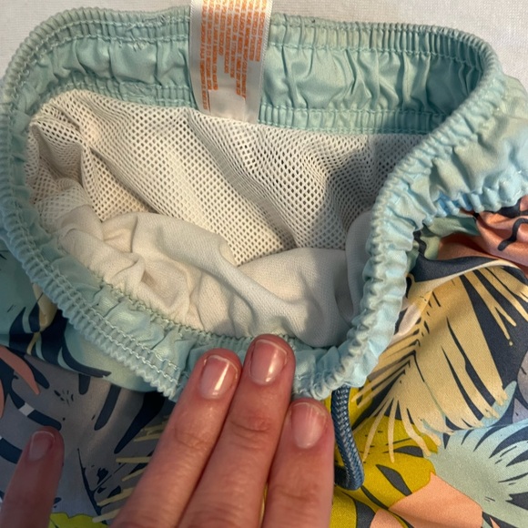 Toddler boys trunks with mesh insert. - Picture 3 of 4